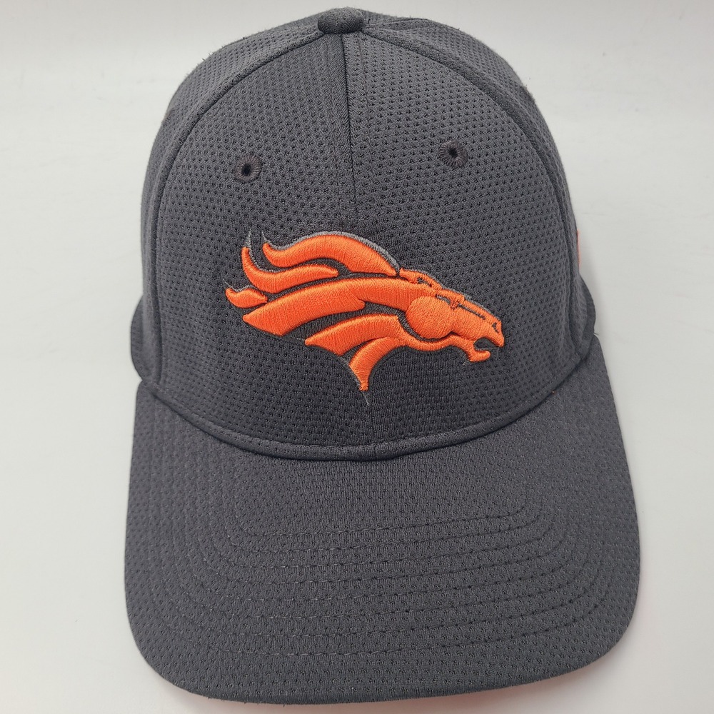 Denver Broncos Hat Fitted (Seems M-L) New Era 39Thirty Gray Orange NFL Football